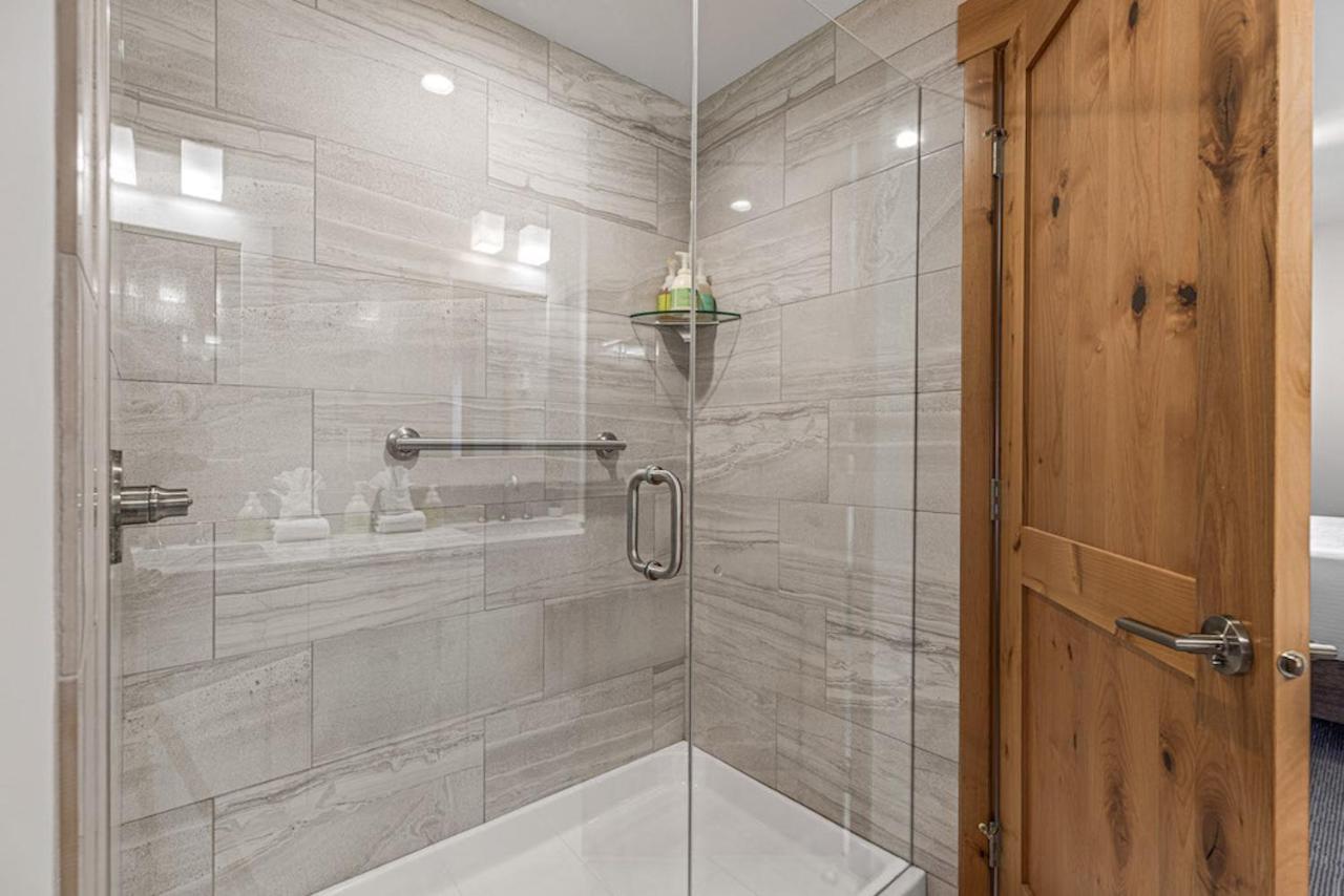 Spring Creek Condo By Canadian Rockies Vacation Rentals Canmore Eksteriør billede